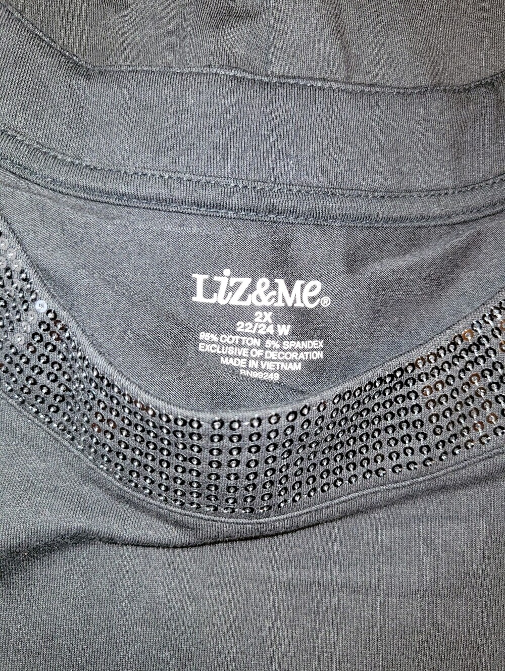 NWT - Liz & Me Black Short-Sleeve Sequin Crewneck Shirt. - Picture 5 of 5